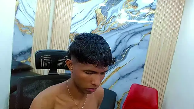 Snapshot of Mick_storm chatting on 21, 10, 2025 Mick storm online show from 21, 10, 2025