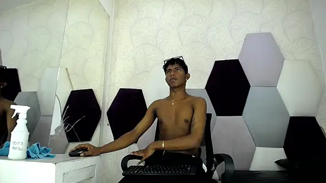 Snapshot of Mick_storm chatting on 26, 2, 2026 Mick storm online show from 26, 2, 2026