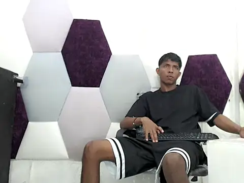 Snapshot of Mick_storm chatting on 23, 11, 2025 Mick storm online show from 23, 11, 2025