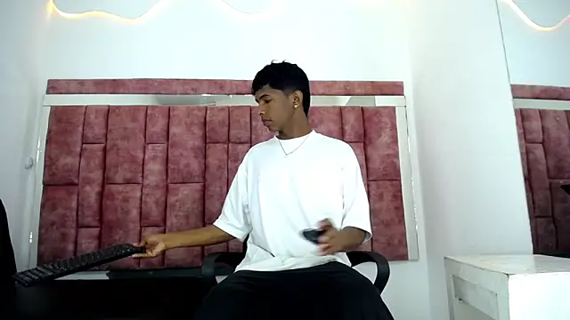 Mick storm online show from 13, 3, 2026