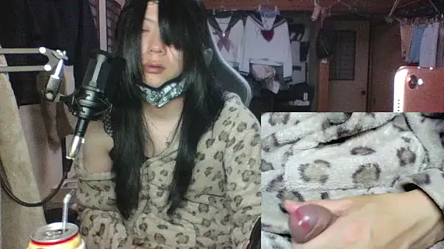 Snapshot of harinyanxxx chatting on 9, 1, 2026 harinyanxxx online show from 9, 1, 2026