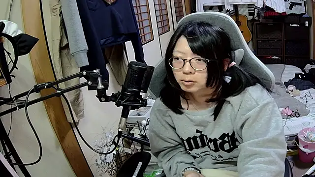 Snapshot of harinyanxxx chatting on 25, 2, 2026 harinyanxxx online show from 25, 2, 2026