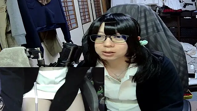 Snapshot of harinyanxxx chatting on 26, 2, 2026 harinyanxxx online show from 26, 2, 2026