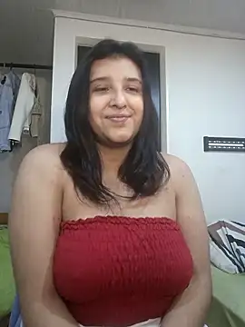 Snapshot of AddySweet chatting on 8, 11, 2025 AddySweet online show from 8, 11, 2025