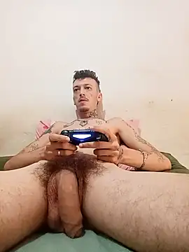 RuivoDotado24cm online show from 20, 10, 2025