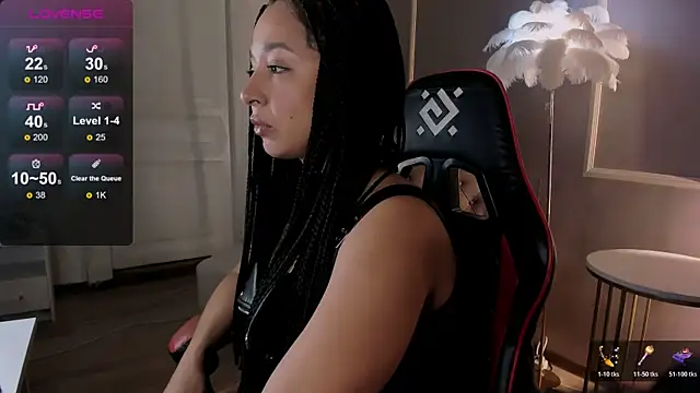 Aisha Goldstein online show from 8, 11, 2025