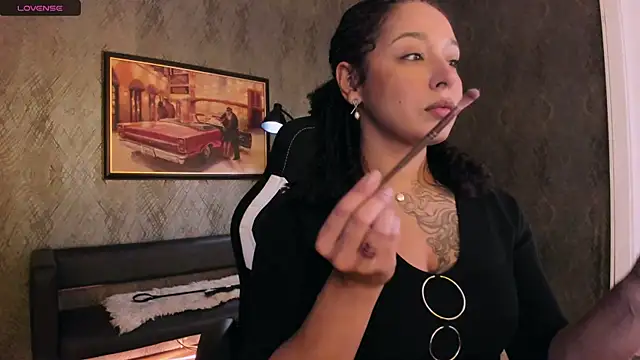 Aisha Goldstein online show from 29, 11, 2025