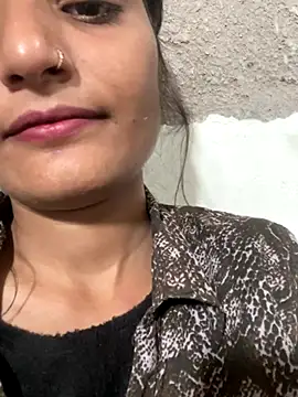 HOTTY CUTI online show from 15, 10, 2025