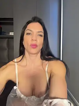 Snapshot of Kattefit chatting on 19, 6, 2026 Kattefit online show from 19, 6, 2026