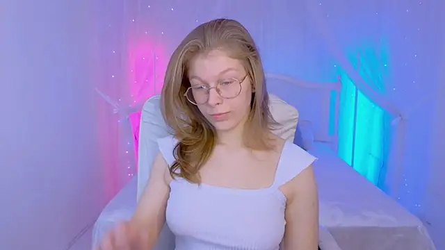 Angelie  Eyes online show from 30, 11, 2025