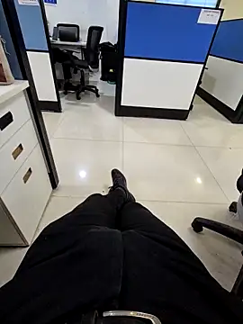 crawlerdrill online show from 15, 1, 2026