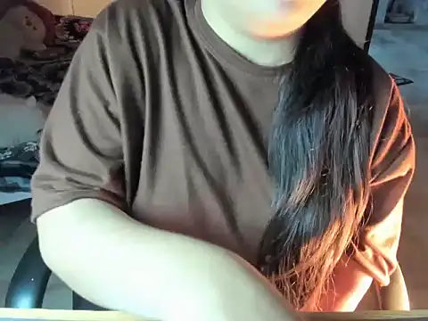 Snapshot of Divya68 chatting on 13, 12, 2025 Divya68 online show from 13, 12, 2025