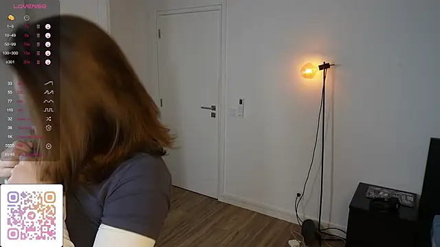 Snapshot of NeonyMuse chatting on 26, 11, 2025 NeonyMuse online show from 26, 11, 2025