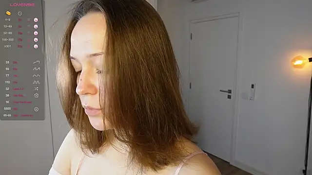 Snapshot of NeonyMuse chatting on 15, 11, 2025 NeonyMuse online show from 15, 11, 2025