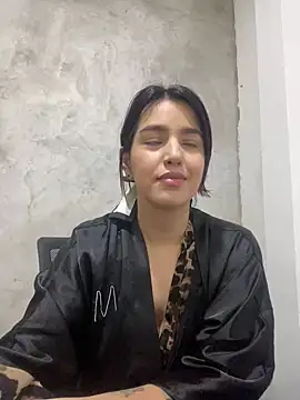 1evelinewood online show from 12, 3, 2025