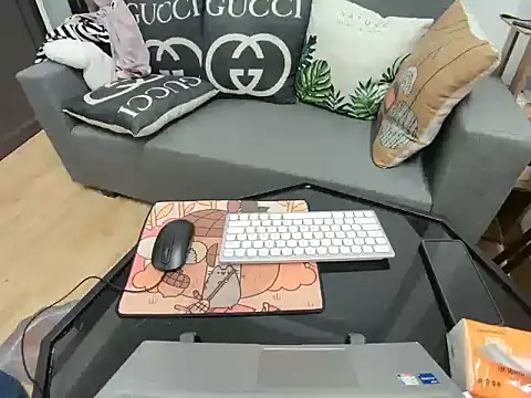 Hanna Mina online show from 24, 10, 2025