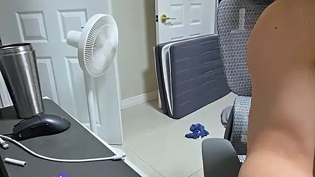 koreanboy2341 online show from 18, 10, 2025