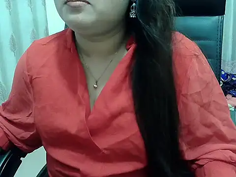 Snapshot of SexyRani2000 chatting on 9, 5, 2026 SexyRani2000 online show from 9, 5, 2026