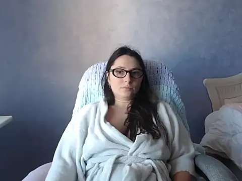 LuckyLisa23 online show from 13, 3, 2026