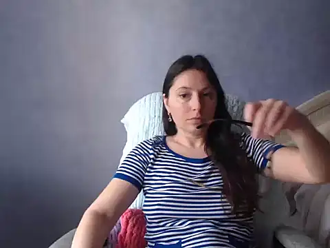 LuckyLisa23 online show from 20, 5, 2026