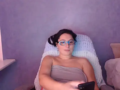 LuckyLisa23 online show from 5, 2, 2026