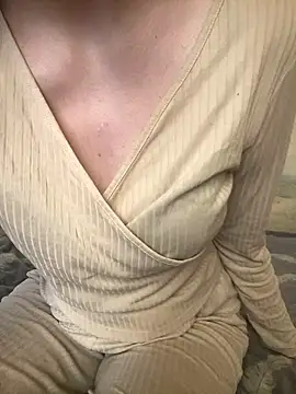 KittieCreme online show from 11, 1, 2026