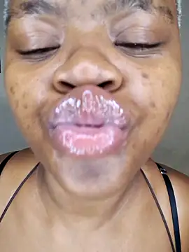 certifiedhottie2025 online show from 15, 4, 2026