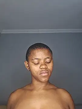 certifiedhottie2025 online show from 5, 12, 2025