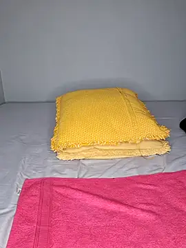 certifiedhottie2025 online show from 1, 11, 2025