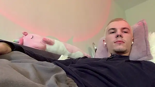 Jeremy1Scott online show from 27, 6, 2026