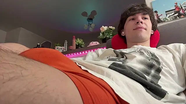 Jeremy1Scott online show from 2, 3, 2026