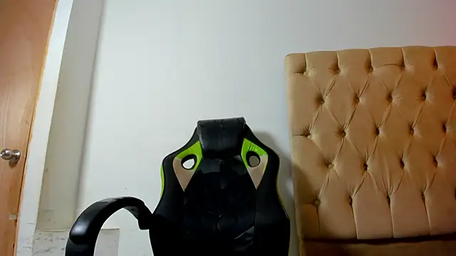 Hotblosson online show from 29, 10, 2025