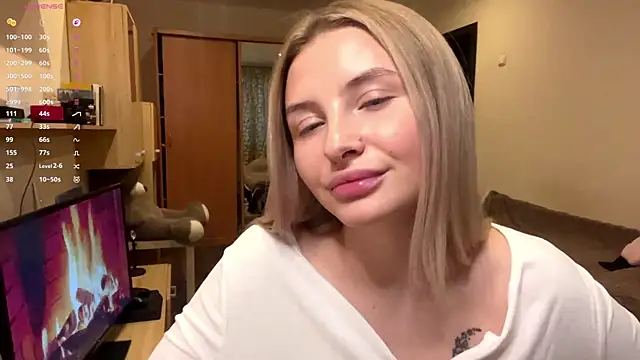 Snapshot of VictoriaMystery chatting on 21, 11, 2025 VictoriaMystery online show from 21, 11, 2025