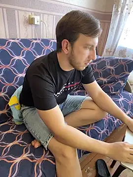 Sextigr2003 online show from 6, 2, 2026