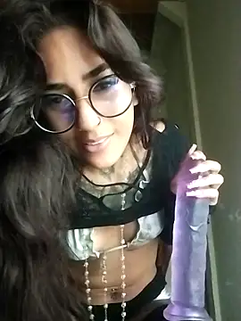 Snapshot of Reiha chatting on 23, 10, 2025 Reiha online show from 23, 10, 2025