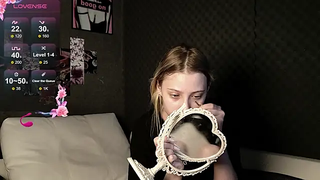Fluffy Cloude online show from 17, 5, 2026