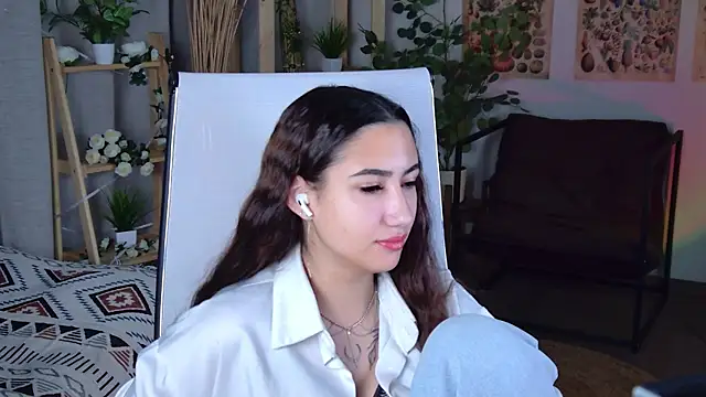 RebeckaThornton online show from 29, 11, 2025