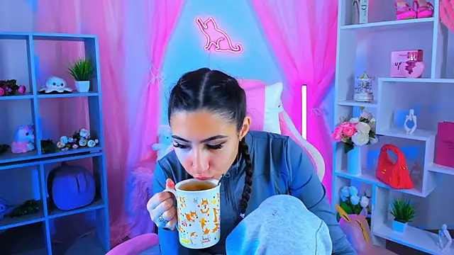 RebeckaThornton online show from 30, 10, 2025