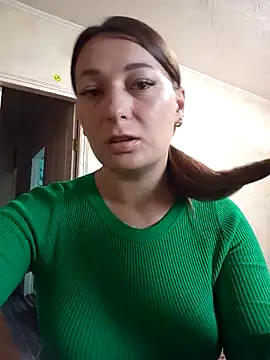 HollyDollsi online show from 16, 10, 2025