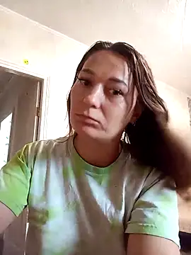 HollyDollsi online show from 22, 10, 2025