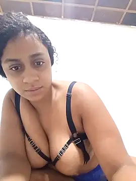 Snapshot of lacrespa24 chatting on 20, 10, 2025 lacrespa24 online show from 20, 10, 2025