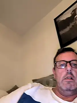 Devinebi online show from 31, 10, 2025