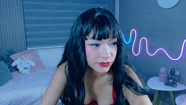 Naaomi cute online show from 18, 10, 2025