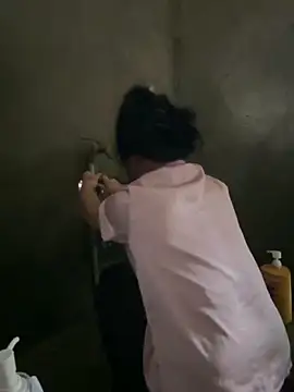 Linh-xxx online show from 17, 10, 2025