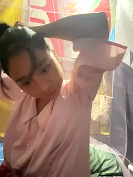 Linh-xxx online show from 15, 10, 2025