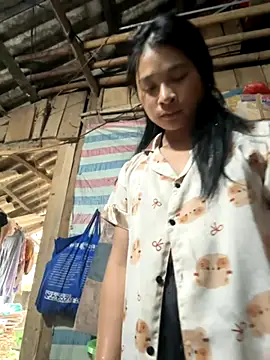 Linh-xxx online show from 14, 10, 2025