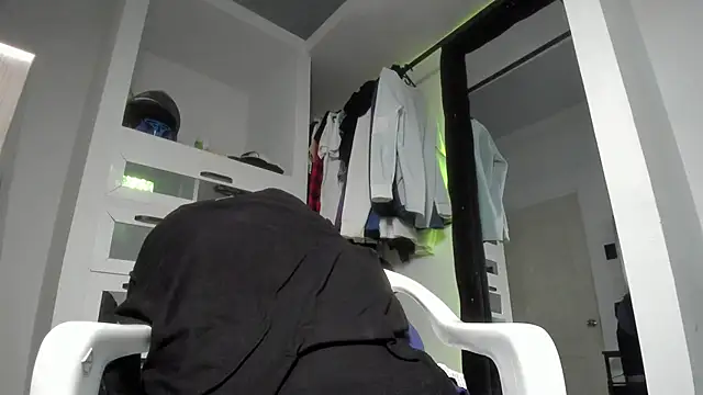 Snapshot of Sky_Wild chatting on 30, 6, 2026 Sky Wild online show from 30, 6, 2026