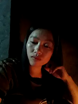 Snapshot of -Paige- chatting on 4, 12, 2025 -Paige- online show from 4, 12, 2025