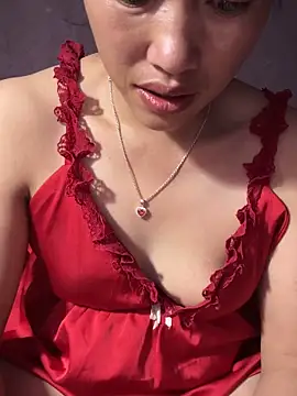 Snapshot of -Paige- chatting on 6, 4, 2026 -Paige- online show from 6, 4, 2026