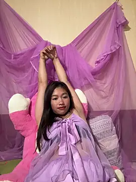 Snapshot of -Paige- chatting on 27, 3, 2026 -Paige- online show from 27, 3, 2026